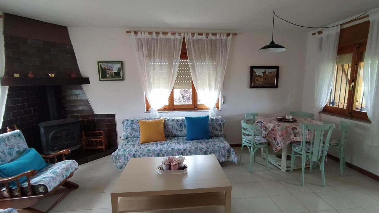 Chalet En El Orbigo ลาบาเญซา ภายนอก รูปภาพ